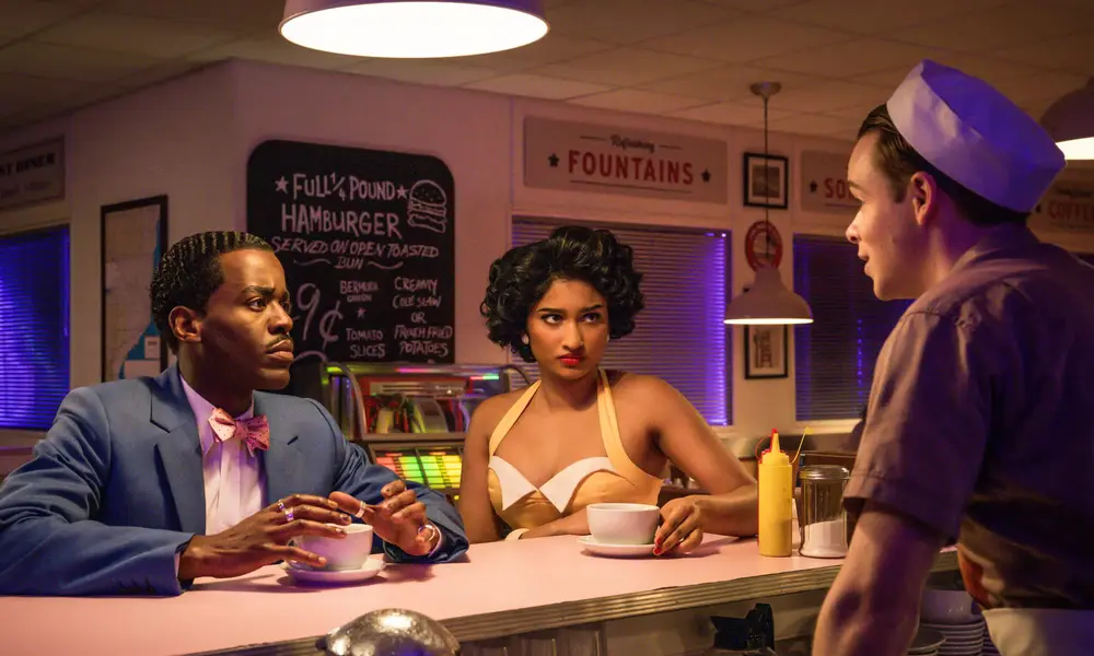 Доктор кто 2 сезон 2 серия